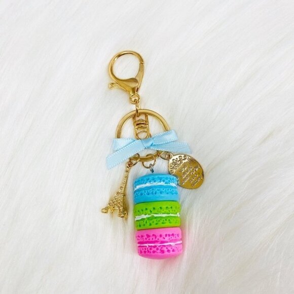 NEW Paris Macaron Eiffel Tower Gold Bag Charm Key Chain - Picture 1 of 5
